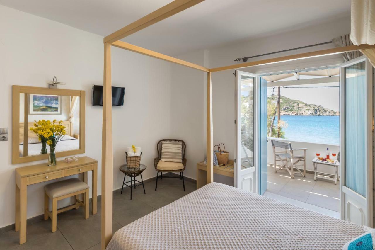 Blue Harmony Hotel Kini エクステリア 写真